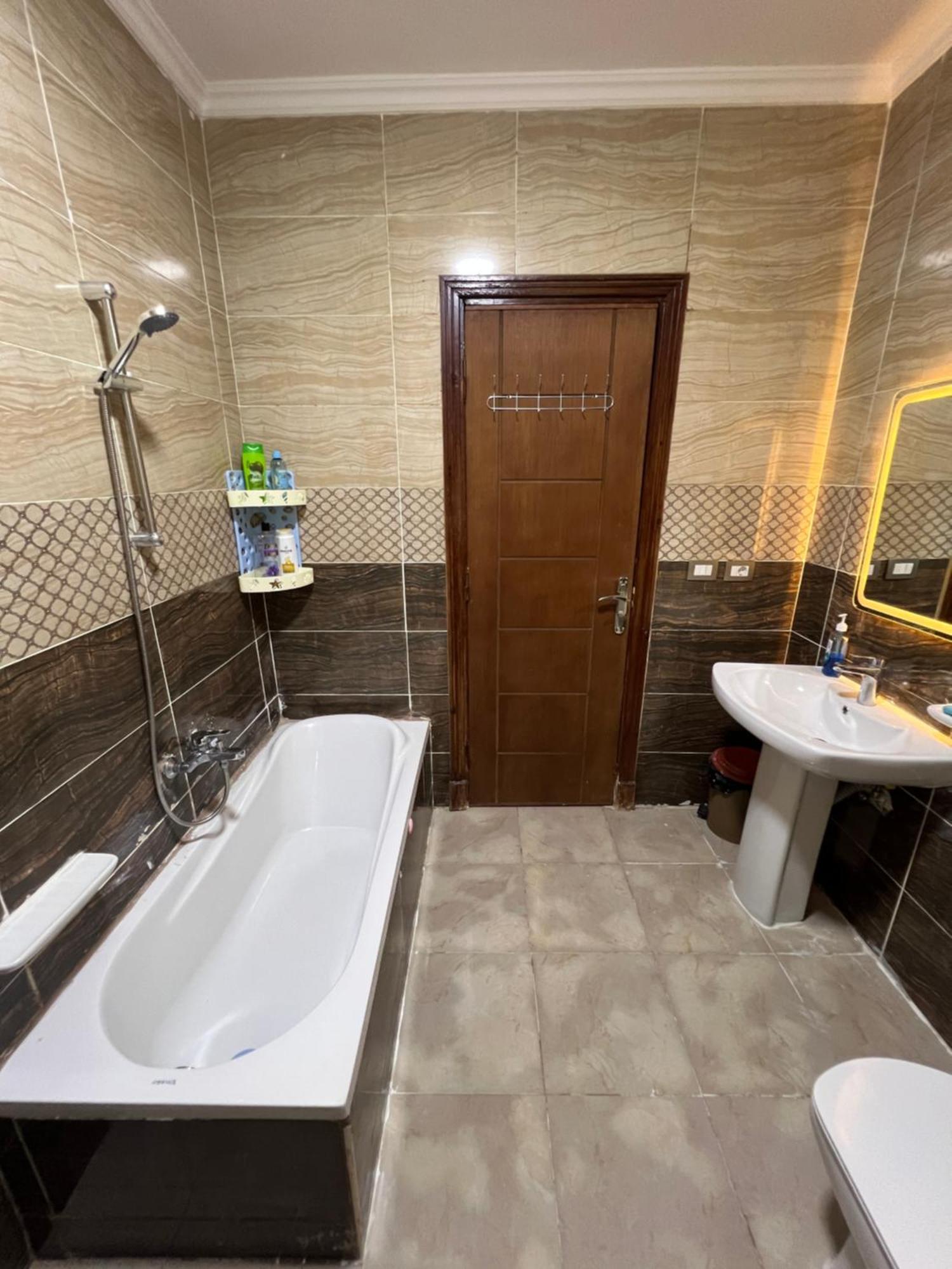 Luxury Diamond Apartment In Wesal Residences Compound New Cairo Esterno foto
